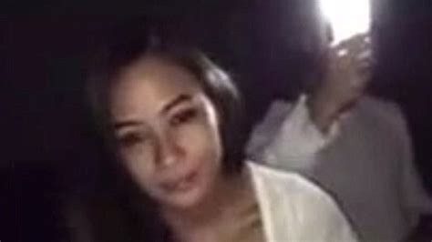 Pinay lovers caught on hidden cam .